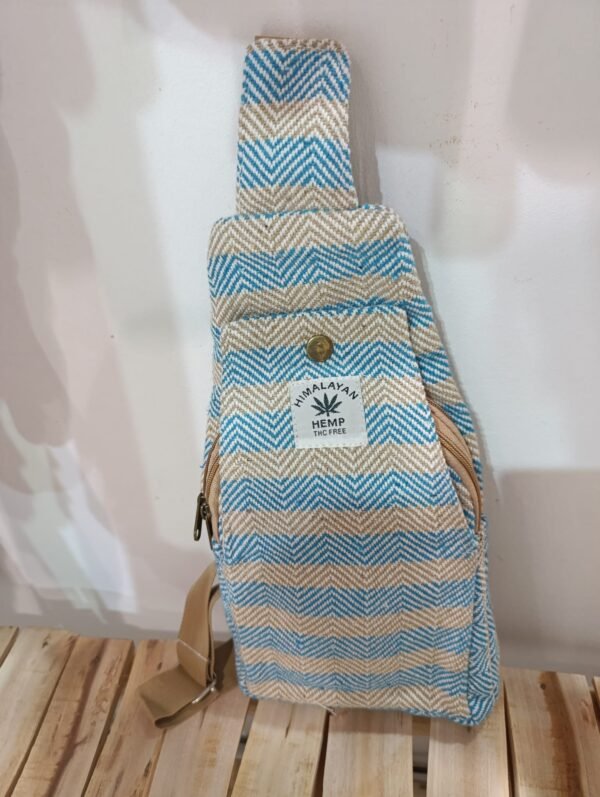bandolera azul claro