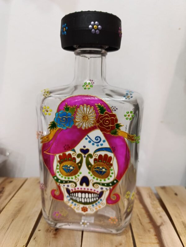 Botella pintada a mano